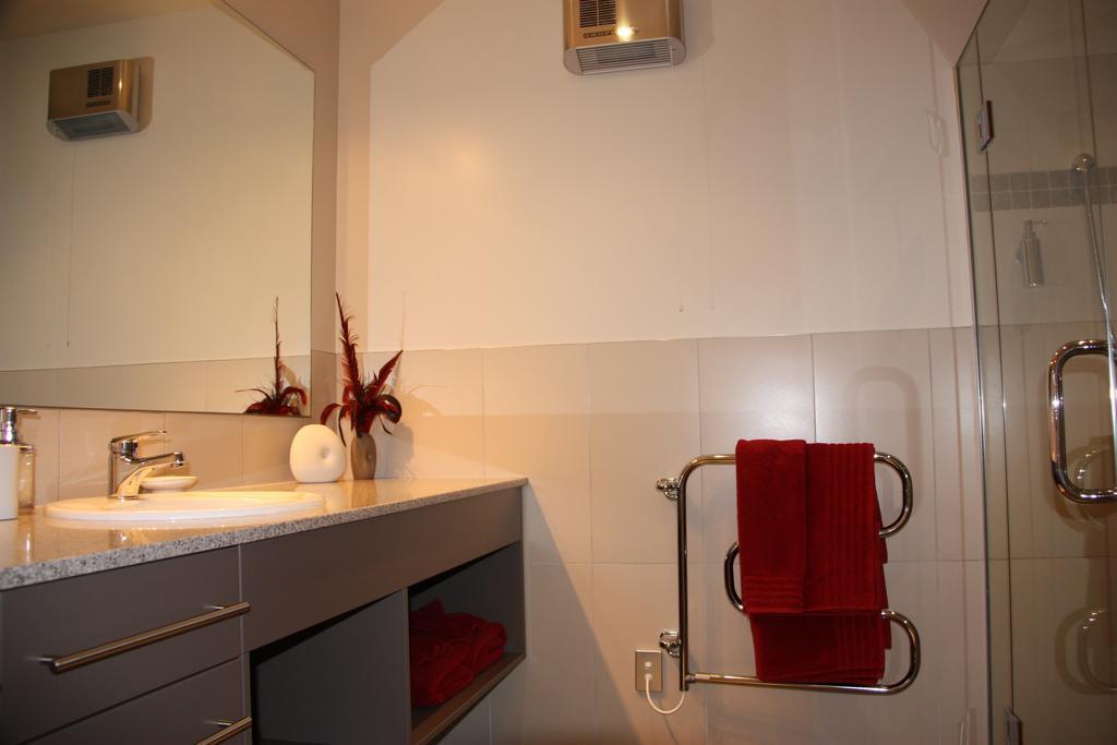 Dock Bay Lodge Te Anau Dış mekan fotoğraf