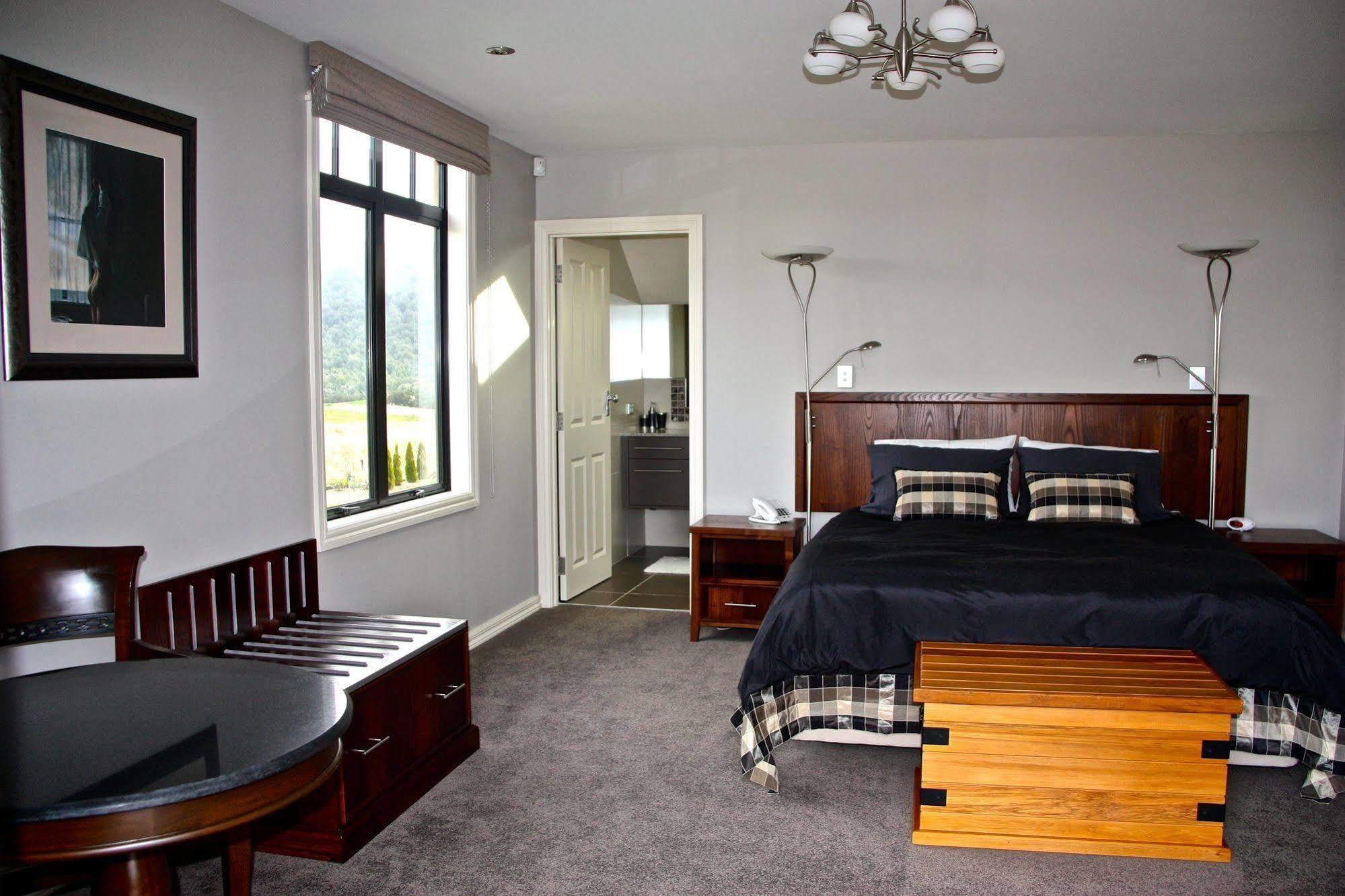 Dock Bay Lodge Te Anau Dış mekan fotoğraf
